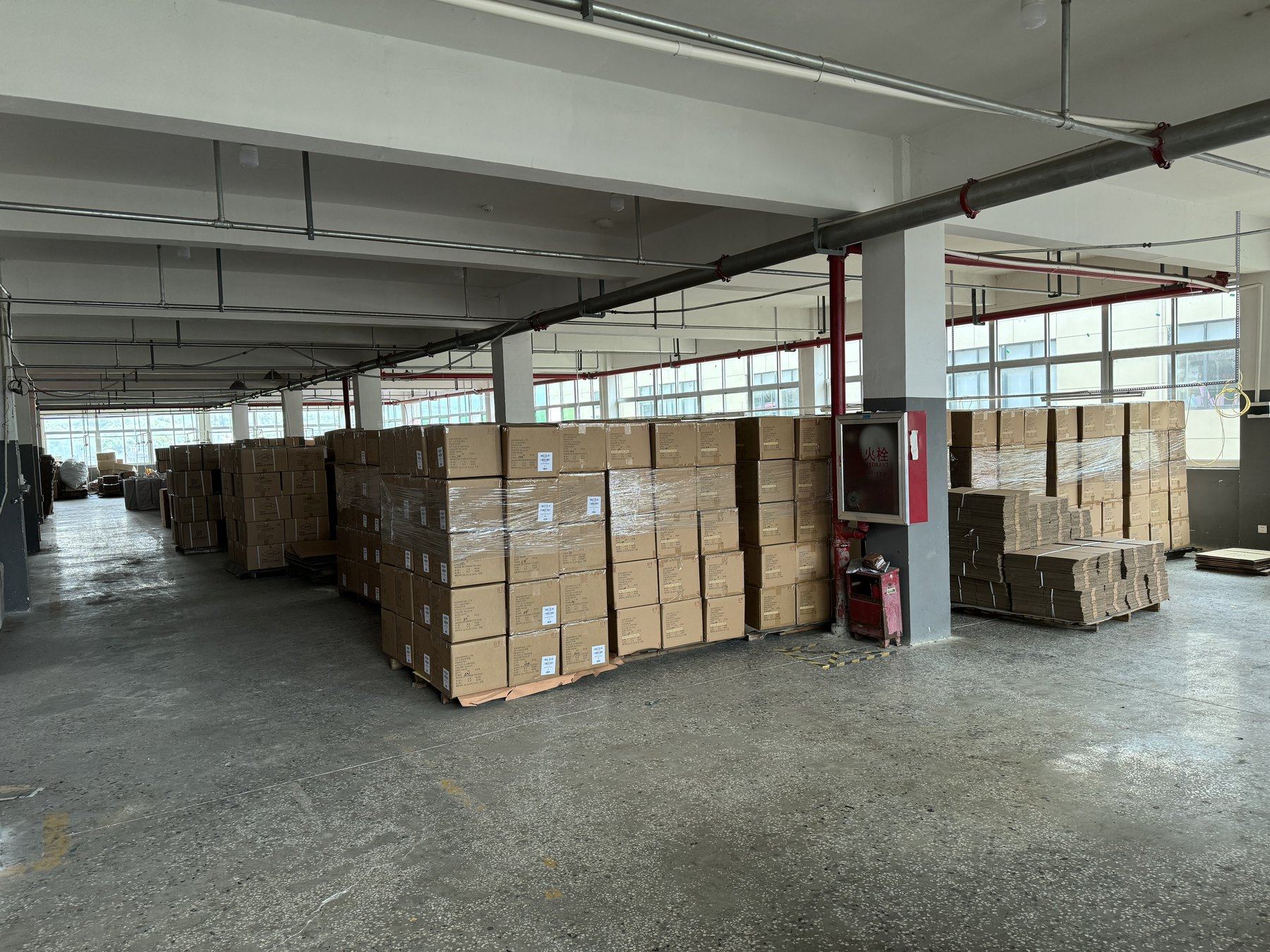 LEBO warehouse and carton storage for bulk orders